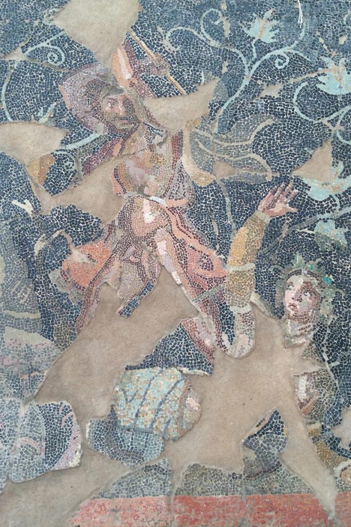 delos-mosaic-800×1200